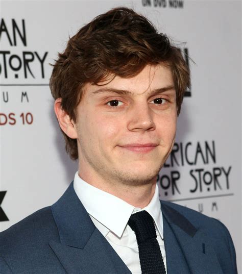 evan peters eyes